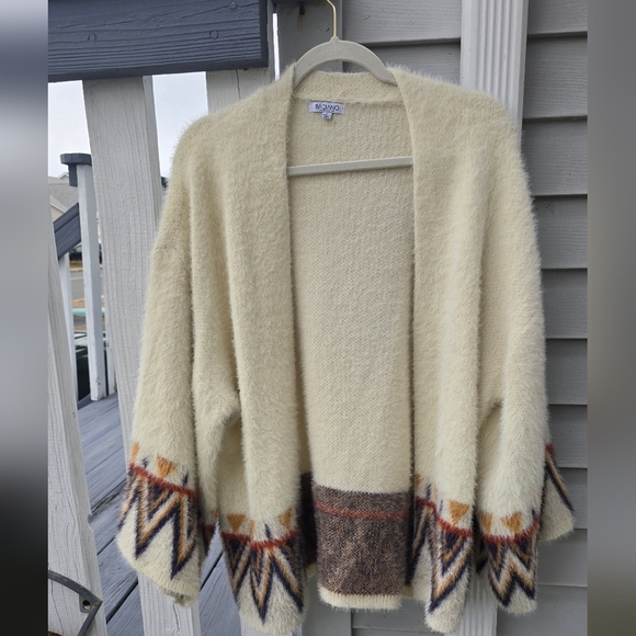 Baciano Sweater - Picture 1 of 16